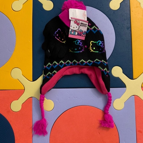 💕Just In💕 2 Piece Hello Kitty Set - Picture 1 of 5